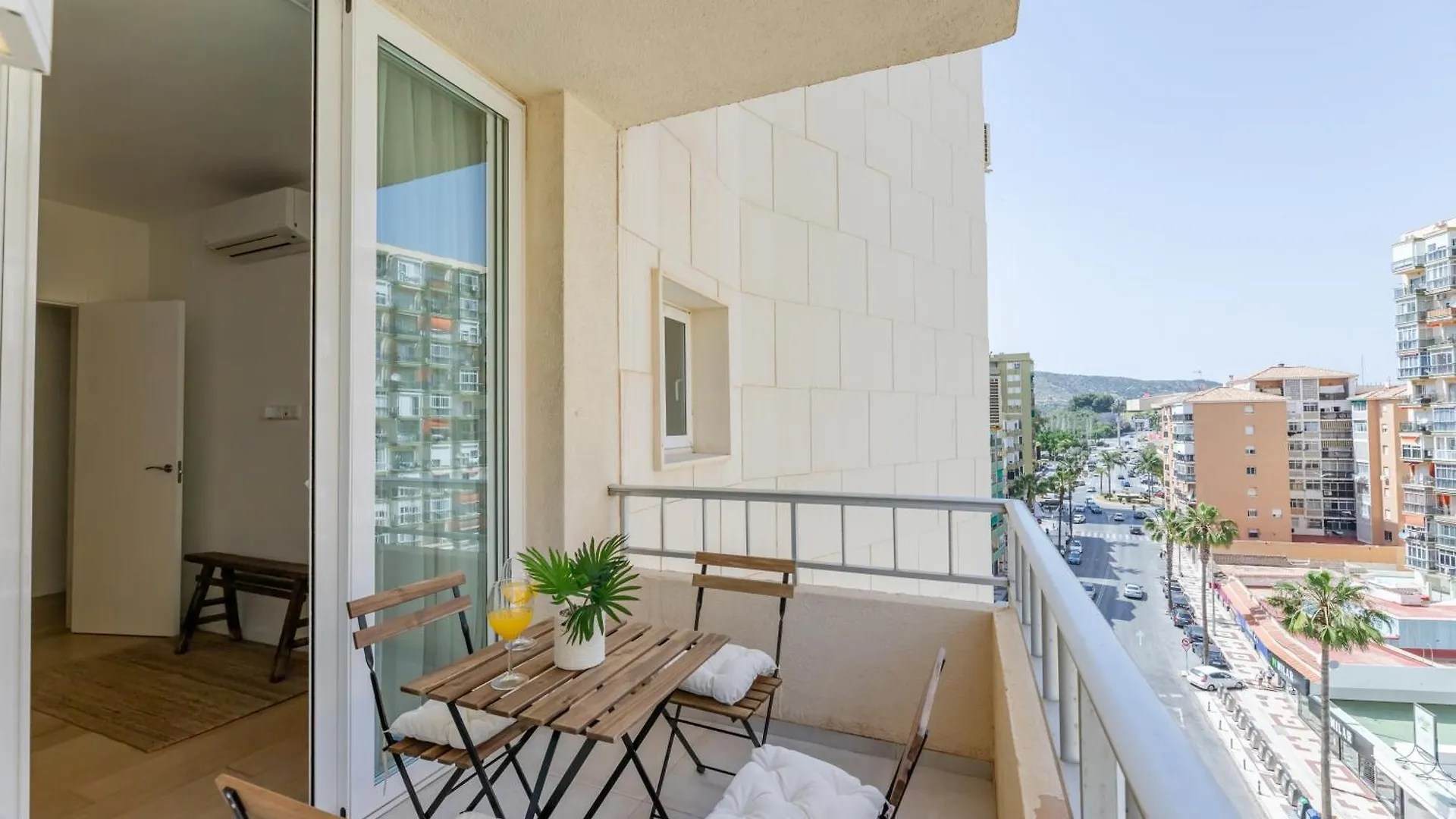 Appartement Stylish 2Bd Apt In The Centre 10 Minutes Away From The Beach Torremolinos