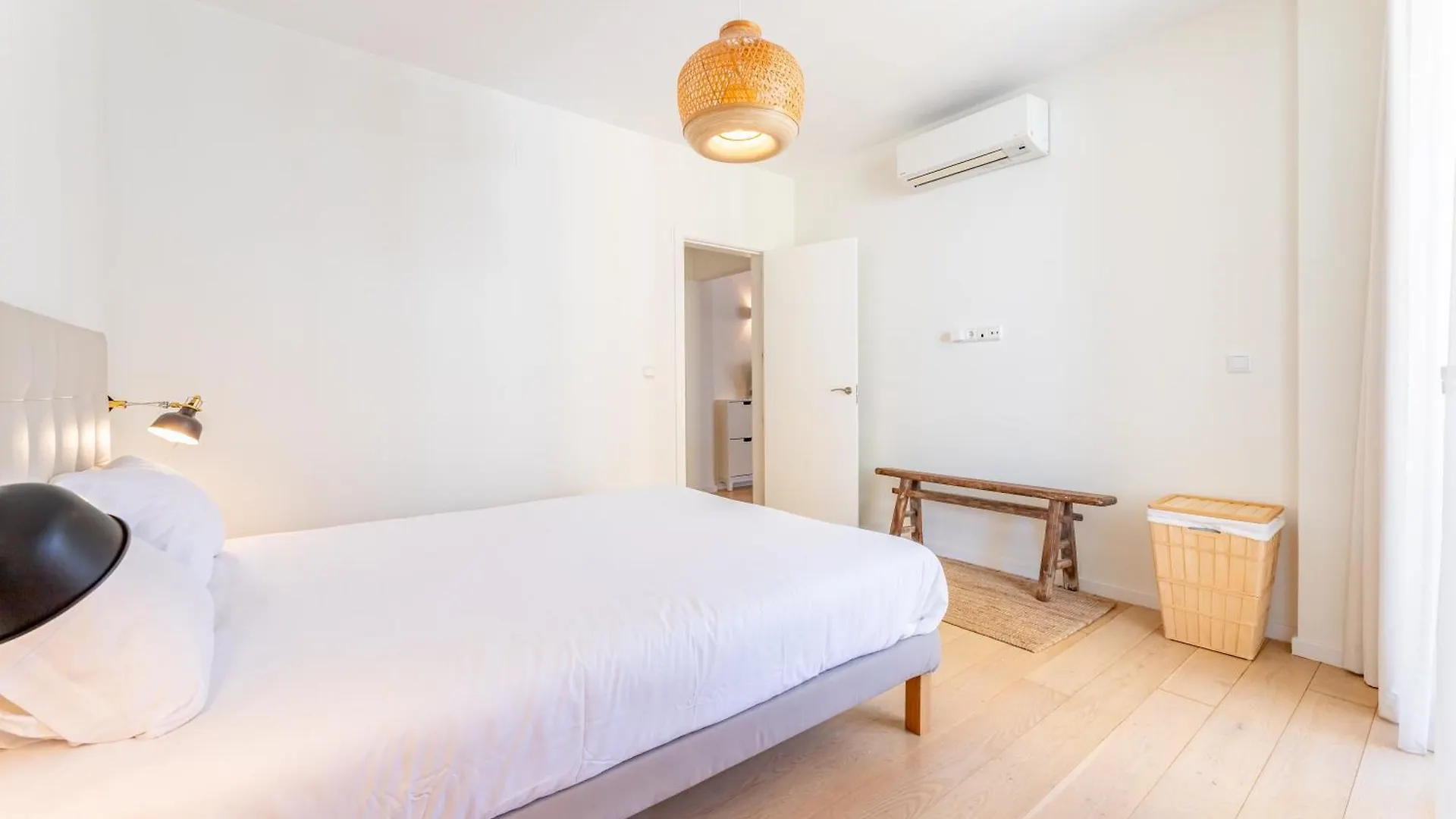 Stylish 2Bd Apt In The Centre 10 Minutes Away From The Beach Torremolinos