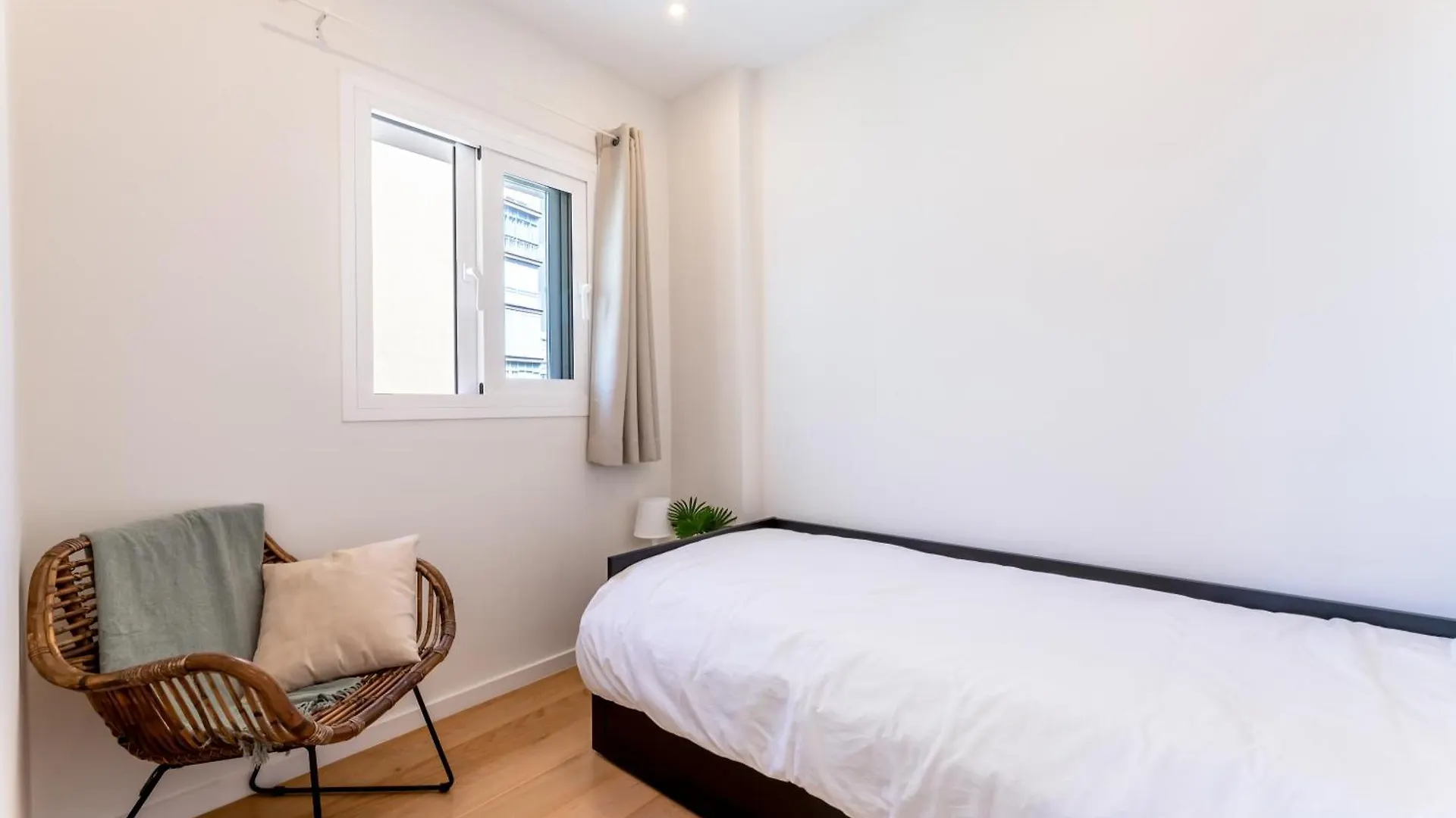 Stylish 2Bd Apt In The Centre 10 Minutes Away From The Beach Torremolinos