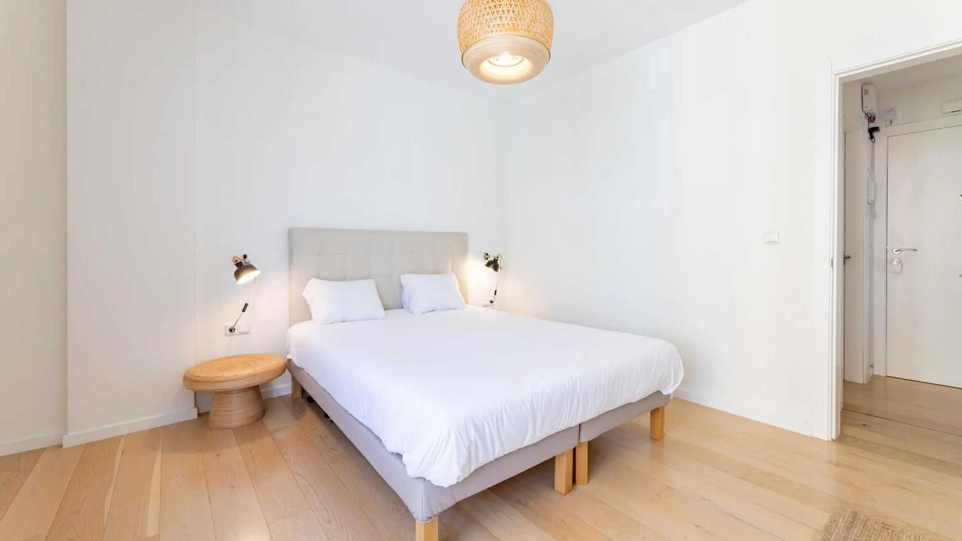 Apartment Stylish 2Bd Apt In The Centre 10 Minutes Away From The Beach Torremolinos